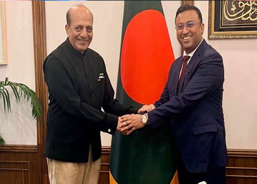 শেখ হাসিনাকে ঘিরে দিল্লির কাছে ঢাকার বার্তা: আগস্টের স্মৃতি ও সরকারের রাজনৈতিক উদ্বেগ—ঠিক যেন ইউনূস সরকারের কন্টিনিউয়েশন, "আপনার হাসি আমরা খুব এনজয় করি"—হুমায়ুনকে ত্রিবেদী।