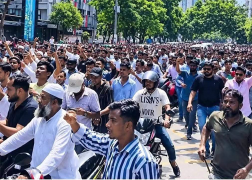গুলশানে আওয়ামী লীগের হঠাৎ শোডাউন: প্রশাসনিক বিশৃঙ্খলা নাকি পতনের সংকেত ? কাবুলের ছায়া ও ঢাকার উত্তাল রাজনীতি